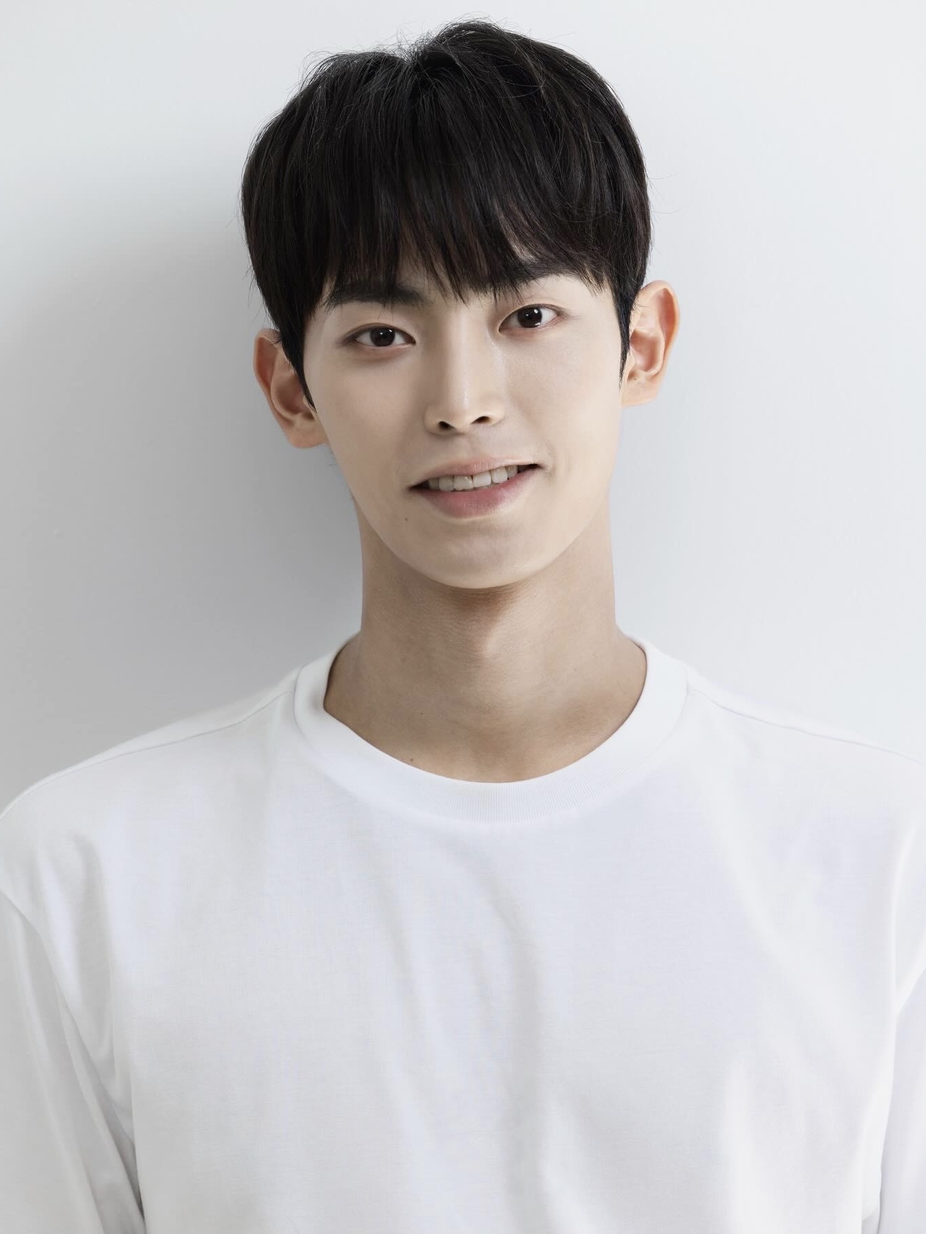 배우 김도훈 화보 사진